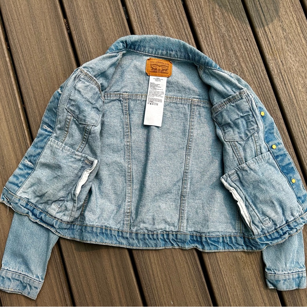 Kids Levi’s Denim Jacket - Picture 3 of 5